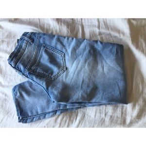 Light wash- hint of blue rue21 jeans